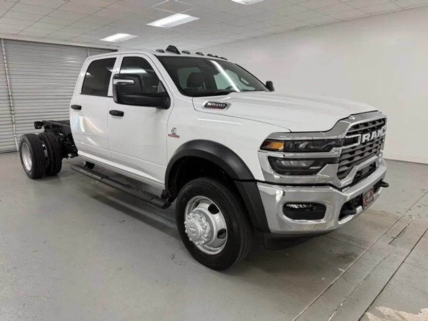 2026 Ram 5500 Tradesman photo 1