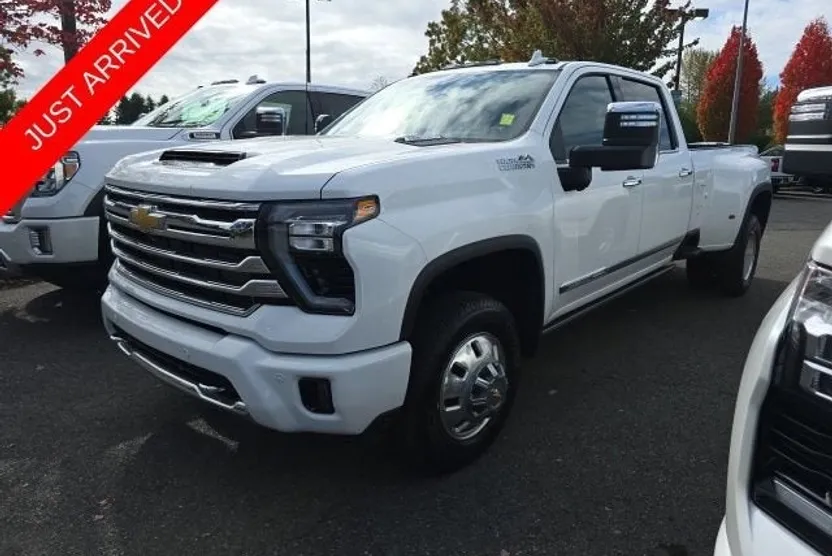 2024 Chevrolet Silverado 3500HD High Country photo 1