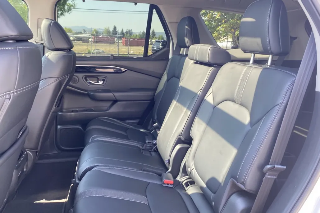 2023 Honda Pilot Touring photo 1
