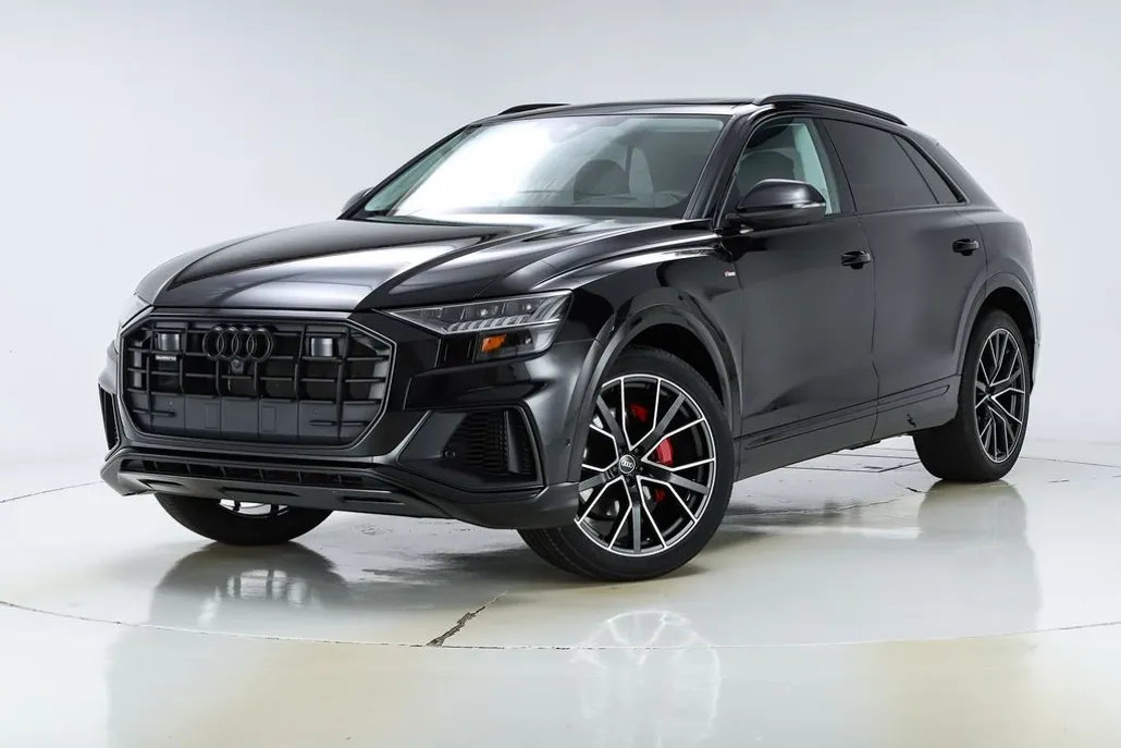 2023 Audi Q8 55 Prestige photo 1