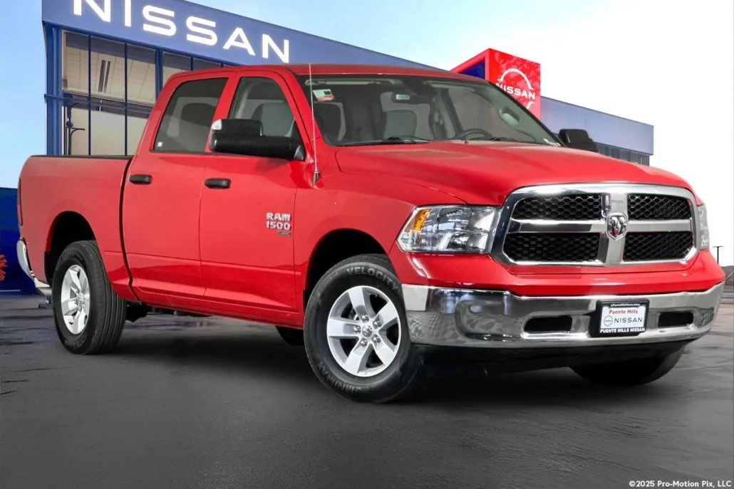 2023 Ram 1500 Classic SLT photo 1