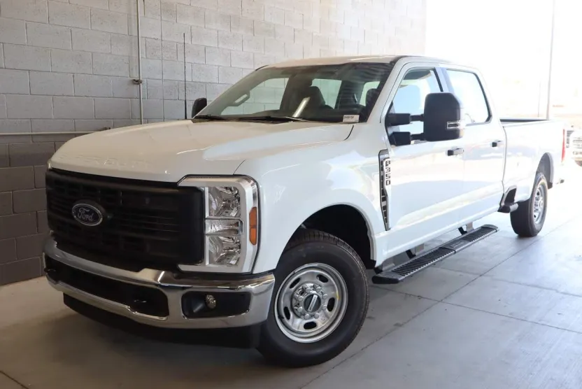 2026 Ford F-350 XL photo 1