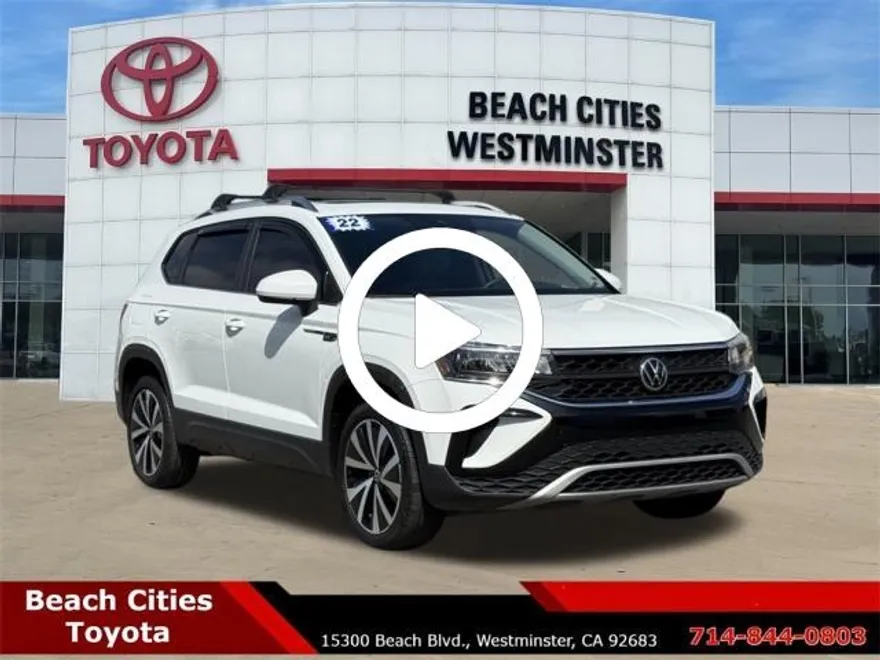 2022 Volkswagen Taos SE photo 1
