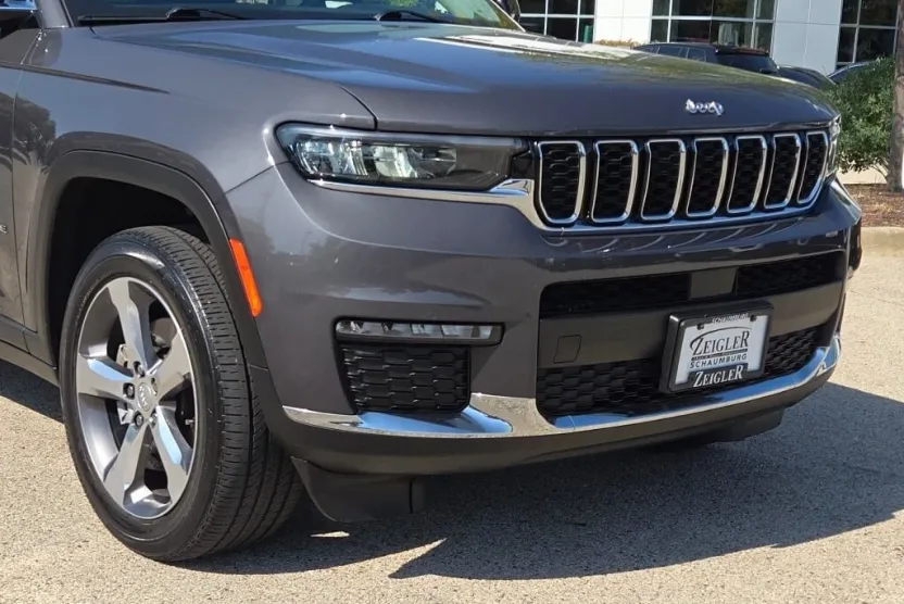 2021 Jeep Grand Cherokee Limited photo 1