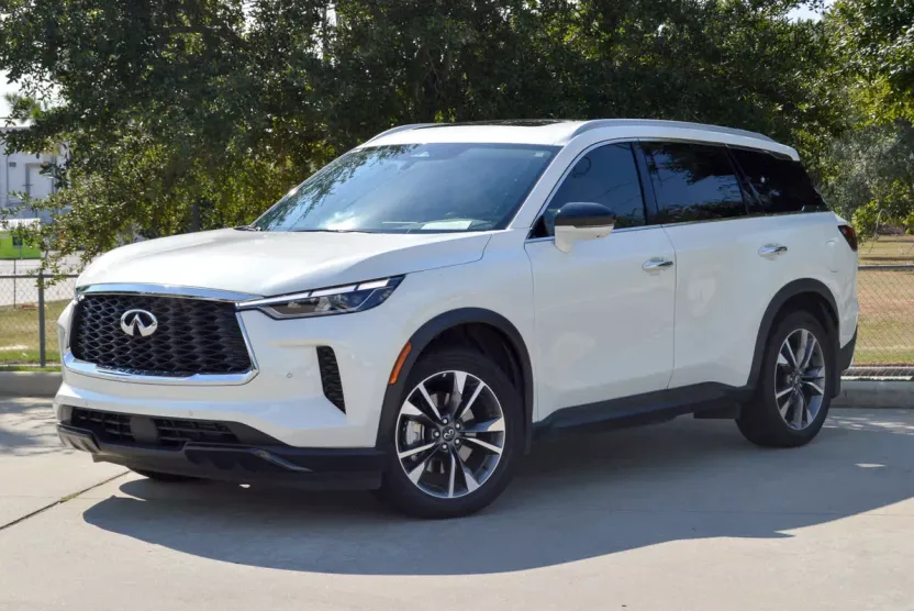 2025 Infiniti QX60 Luxe photo 1