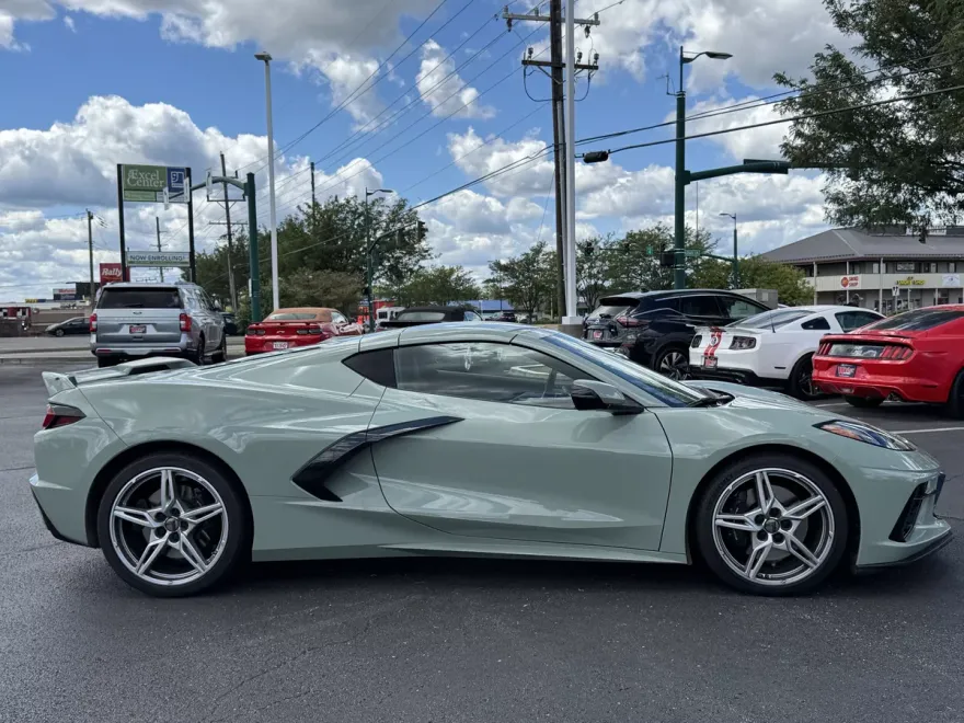 2024 Chevrolet Corvette Stingray 2LT Coupe photo 1