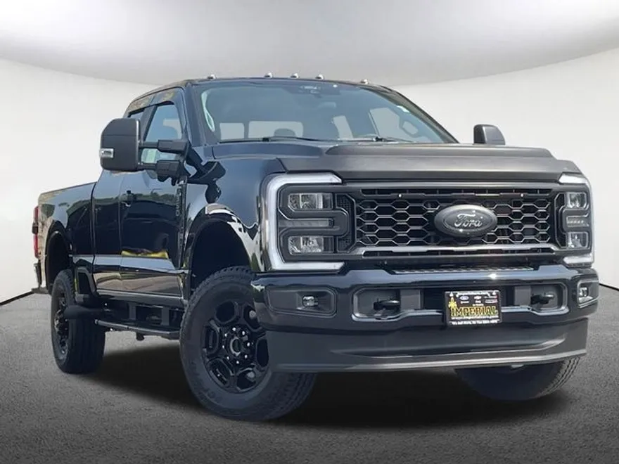 2024 Ford F-350 XL photo 1