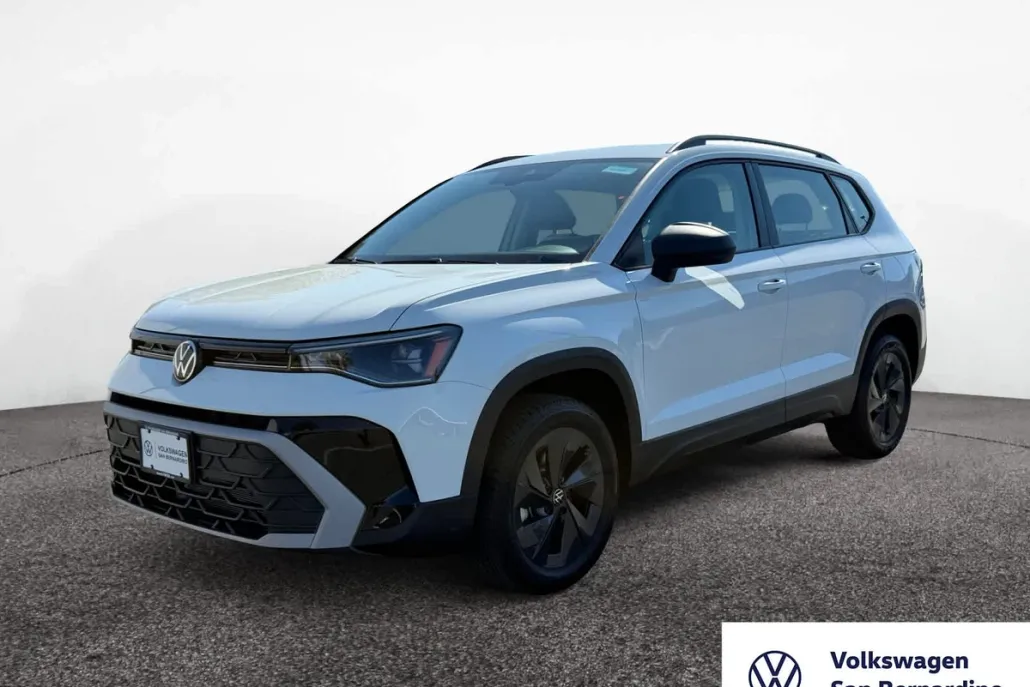 2025 Volkswagen Taos S photo 1