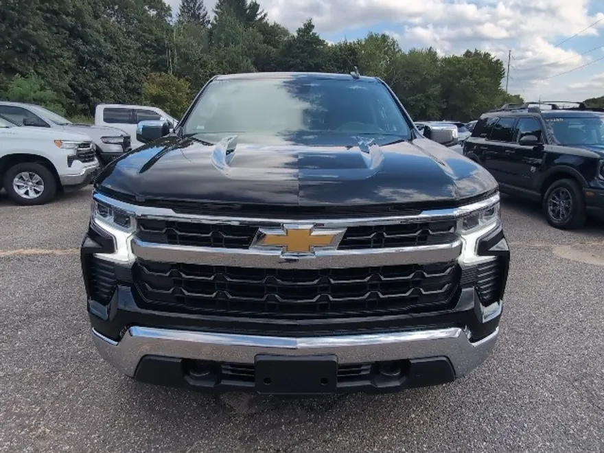 2023 Chevrolet Silverado 1500 LT photo 1
