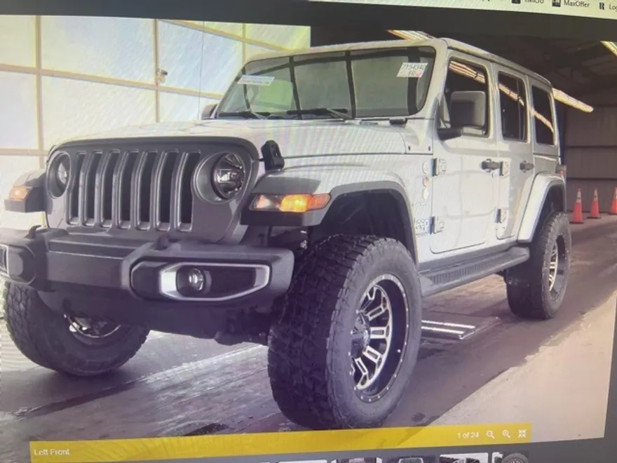 2021 Jeep Wrangler Unlimited Sahara photo 1