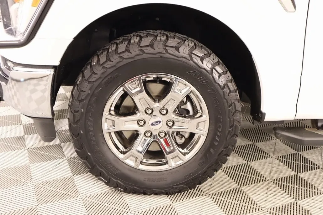 2023 Ford F-150 XLT photo 1