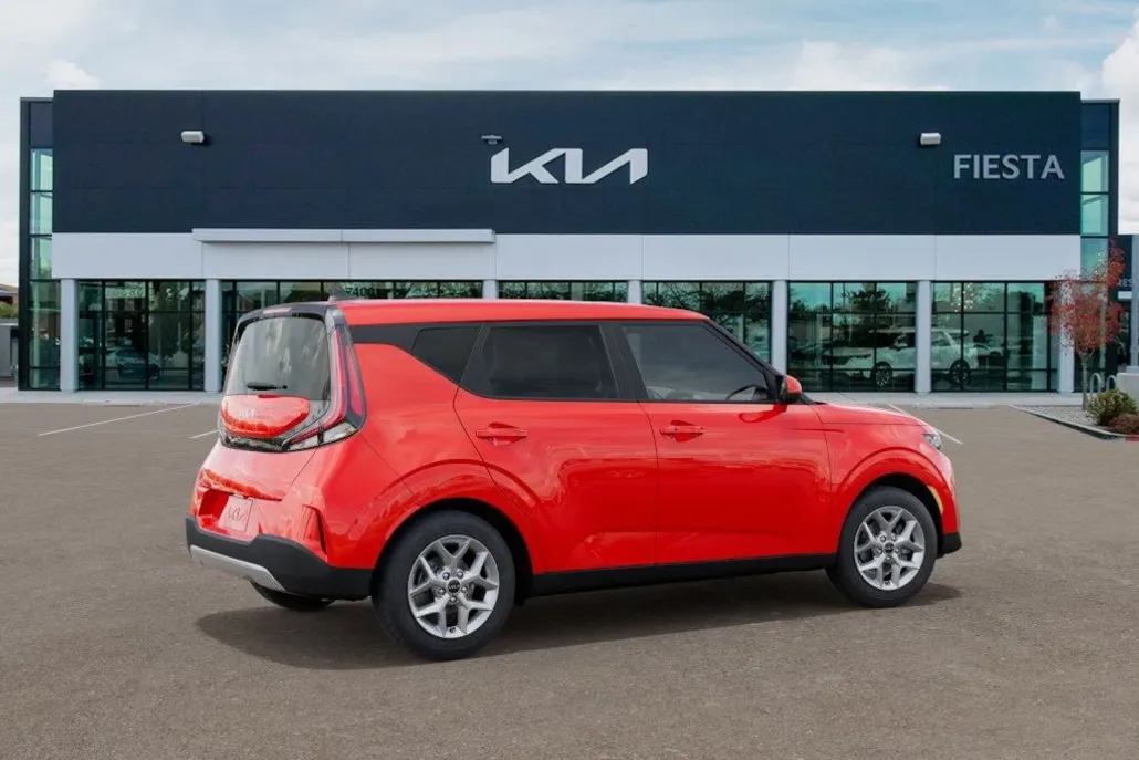2025 Kia Soul S photo 1