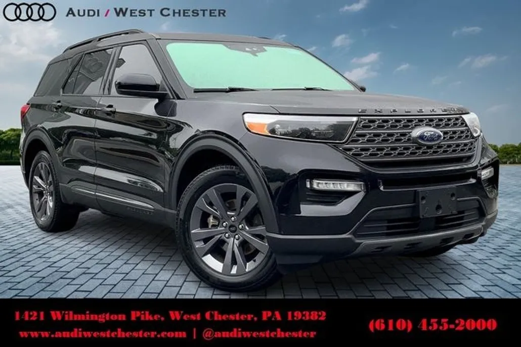 2022 Ford Explorer XLT photo 1
