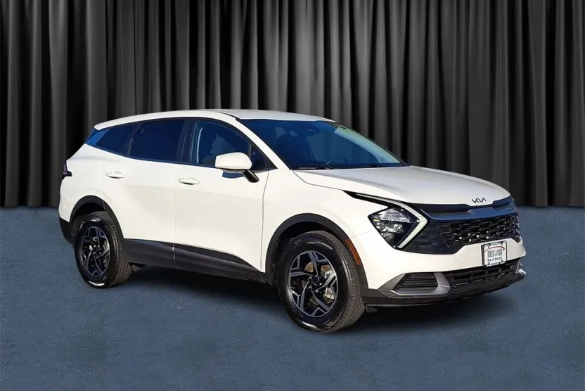 2023 Kia Sportage LX photo 1