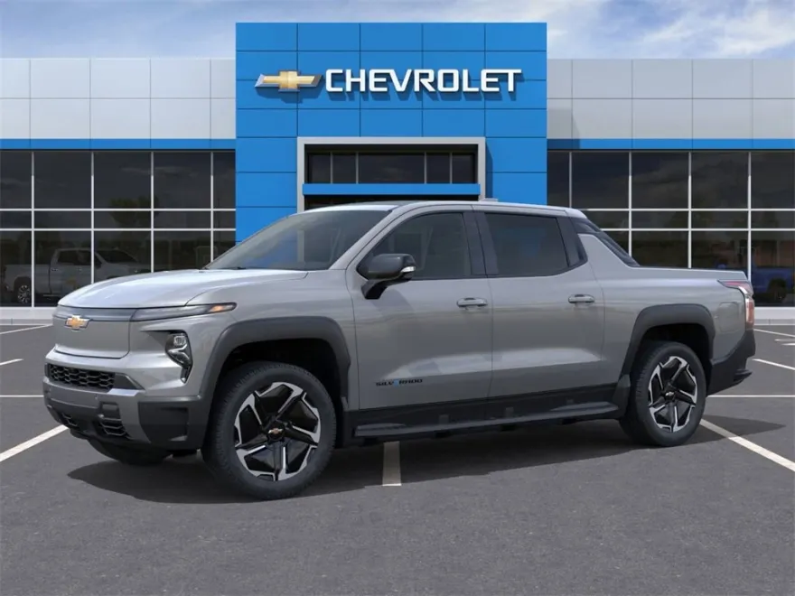 2026 Chevrolet Silverado EV LT photo 1