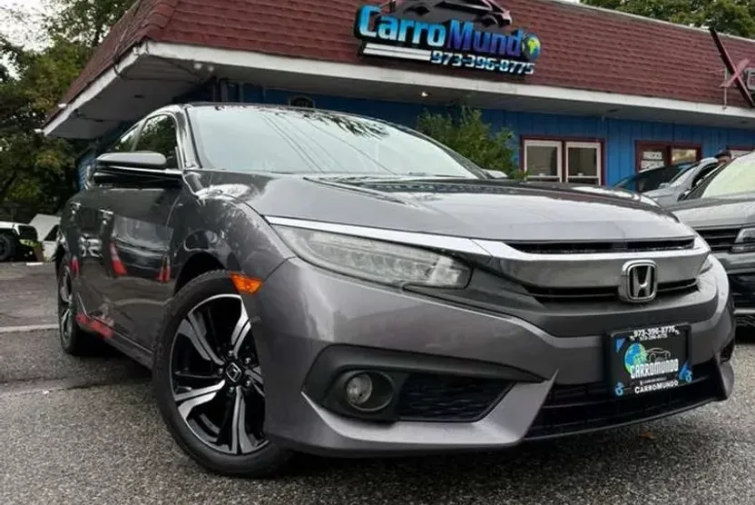 2016 Honda Civic Touring photo 1