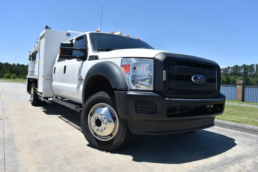 2013 Ford F-550 XL photo 1