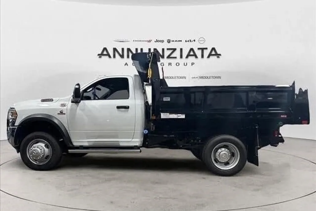 2024 Ram 5500 photo 1
