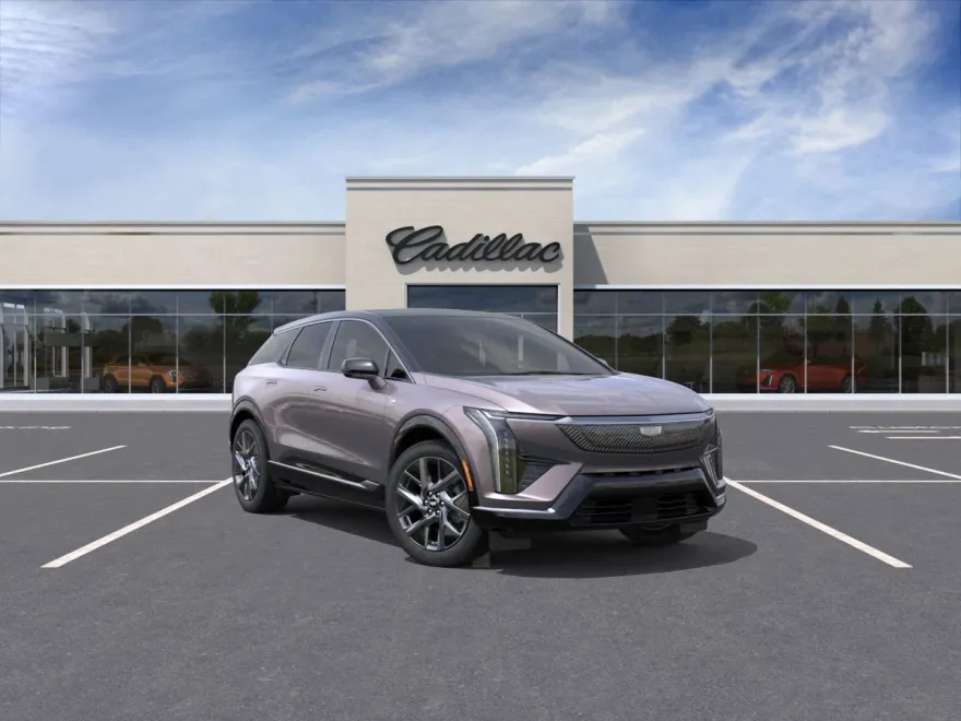 2025 Cadillac Optiq Luxury photo 1