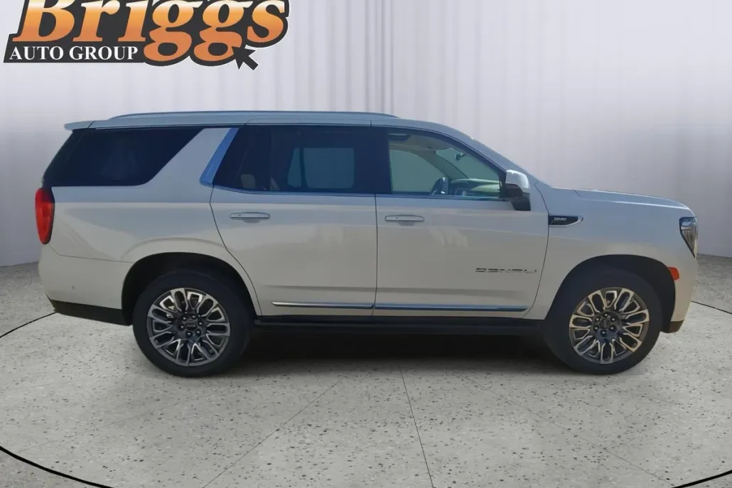 2024 Gmc Yukon Denali photo 1