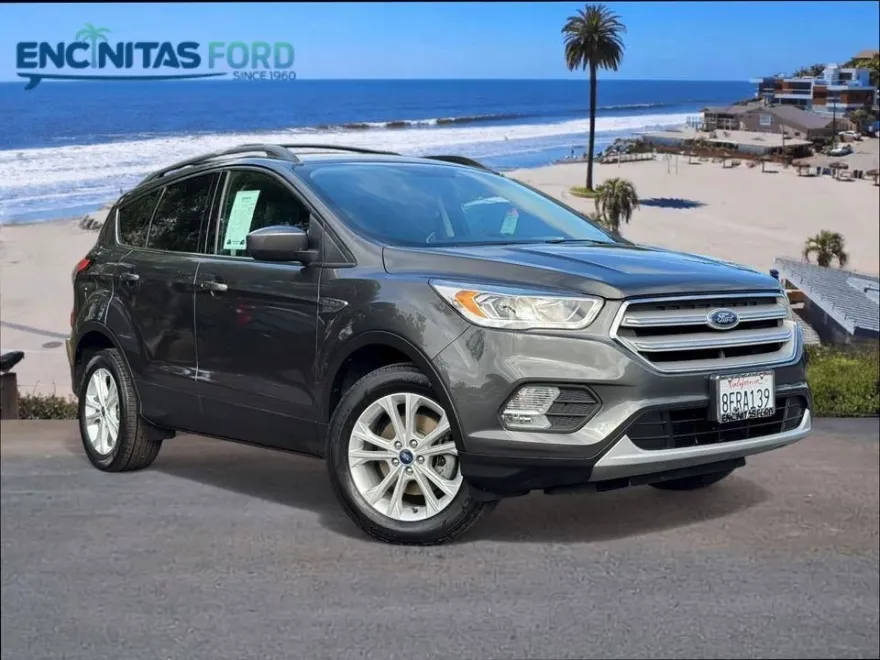2018 Ford Escape SEL photo 1