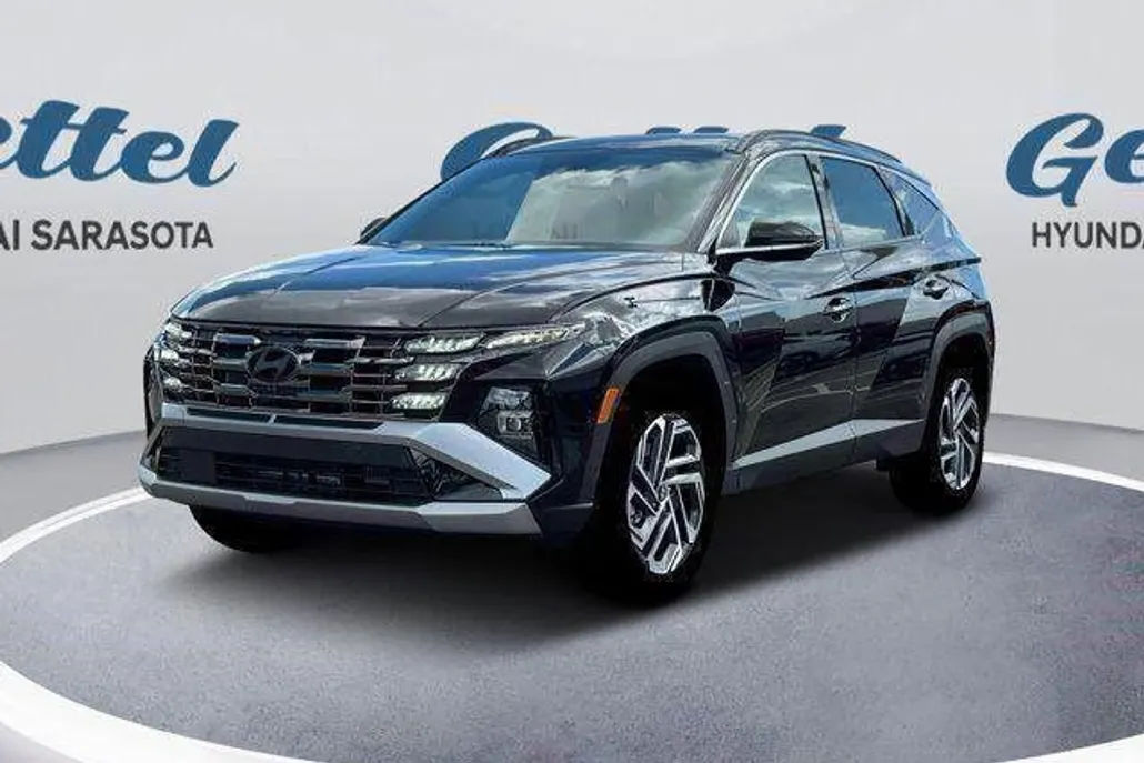 2025 Hyundai Tucson Hybrid Limited photo 1