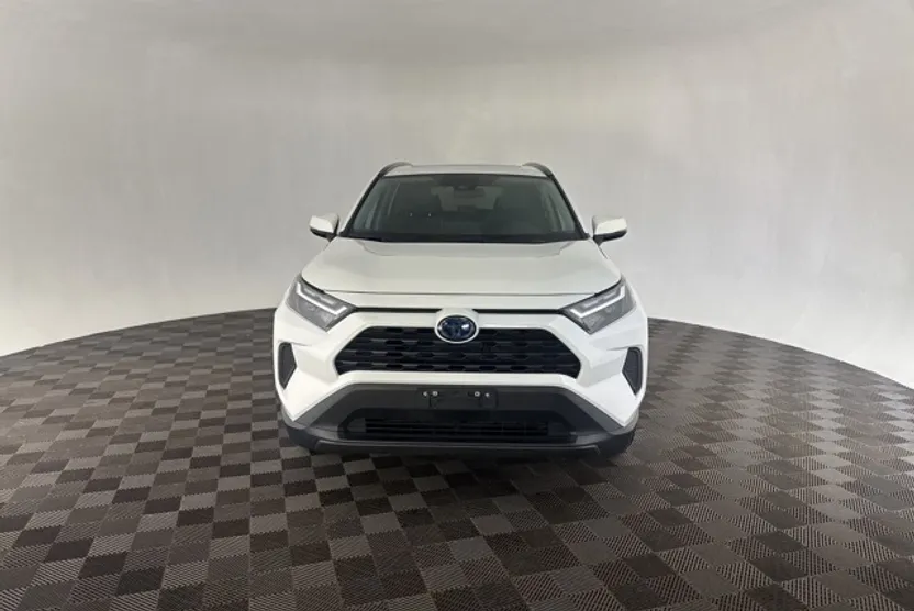 2022 Toyota RAV4 Hybrid XLE photo 1