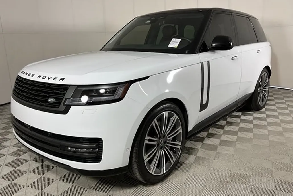 2025 Land Rover Range Rover SE photo 1