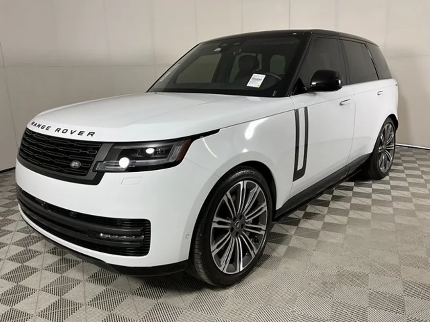 2025 Land Rover Range Rover SE photo 1