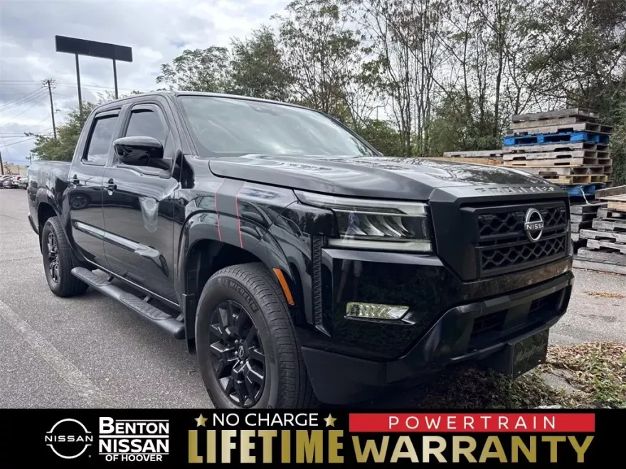 2023 Nissan Frontier SV photo 1