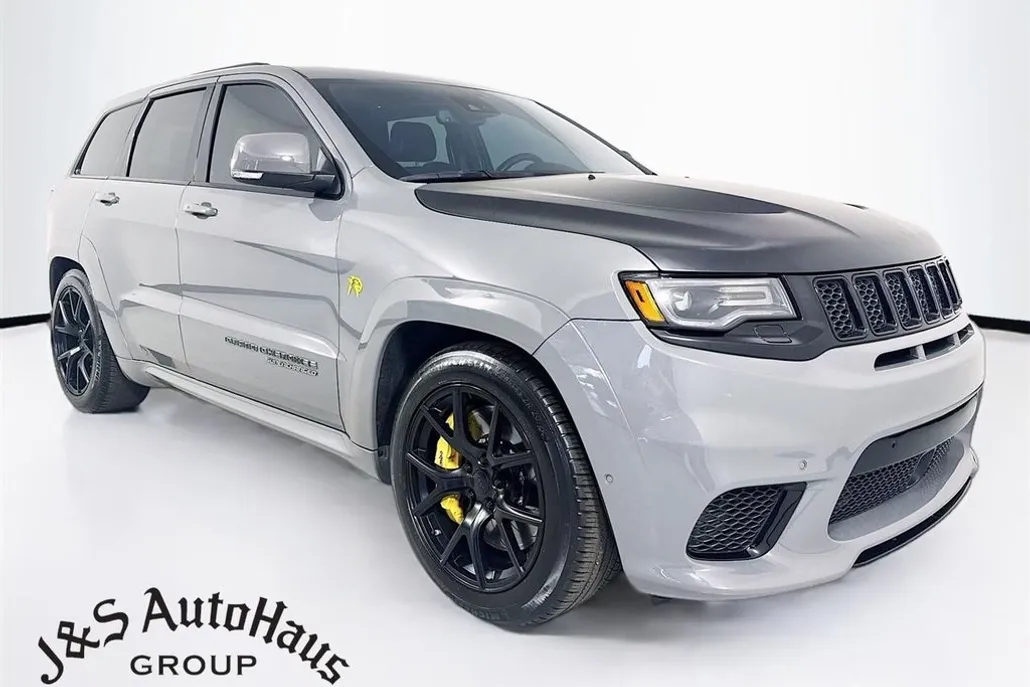 2021 Jeep Grand Cherokee Trackhawk photo 1