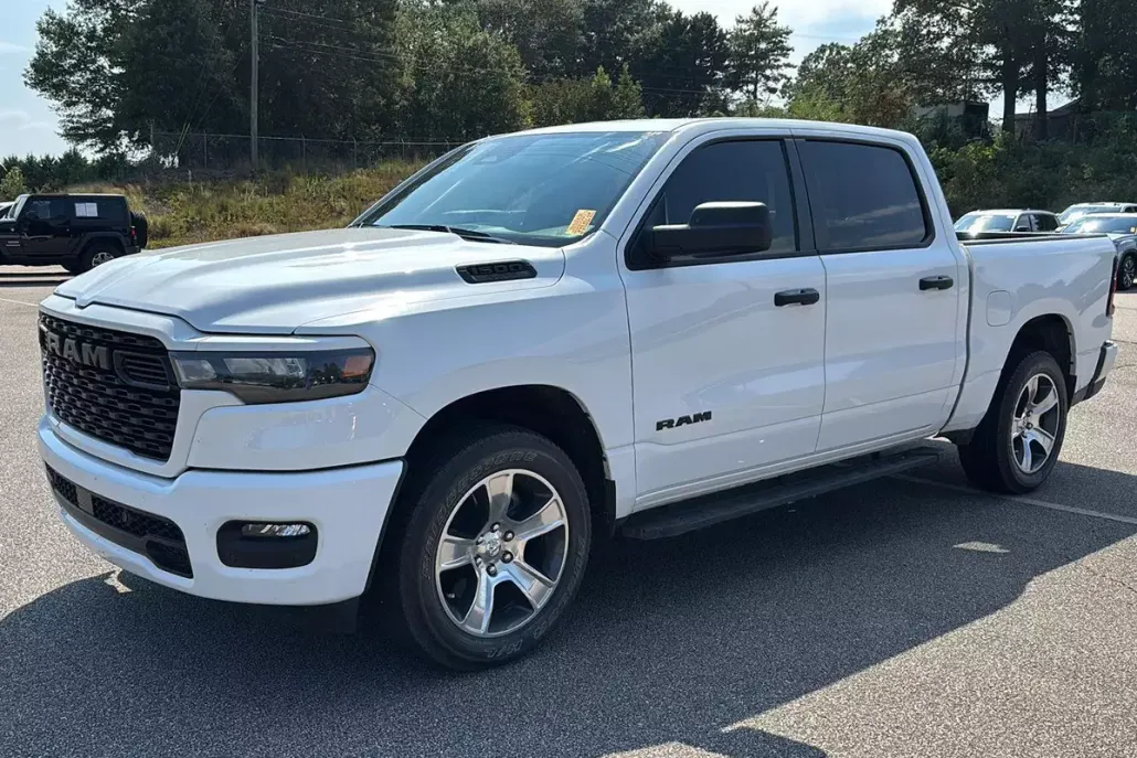 2025 Ram 1500 Tradesman photo 1