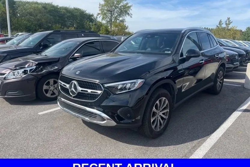 2023 Mercedes Benz GLC 300 4MATIC photo 1