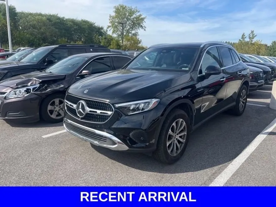 2023 Mercedes Benz GLC 300 4MATIC photo 1