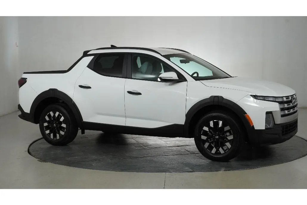 2026 Hyundai Santa Cruz SEL photo 1