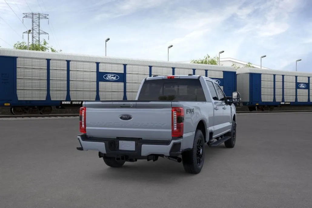 2026 Ford F-250 Lariat photo 7