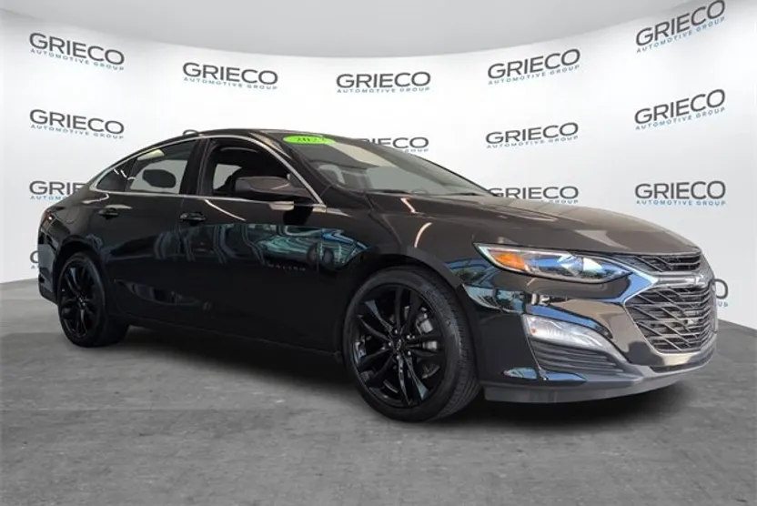 2023 Chevrolet Malibu 1LT photo 1
