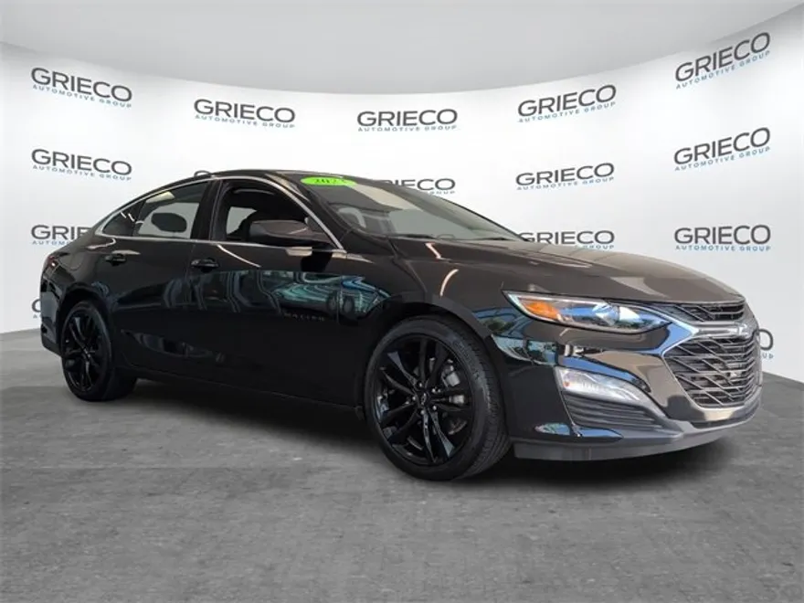 2023 Chevrolet Malibu 1LT photo 1