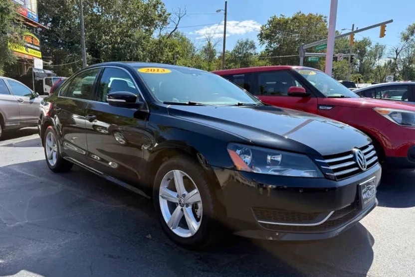 2013 Volkswagen Passat Comfortline photo 1