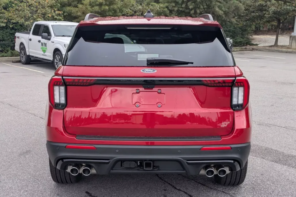2025 Ford Explorer ST photo 1