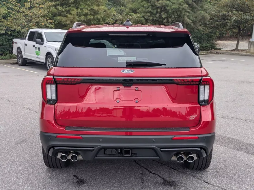 2025 Ford Explorer ST photo 1