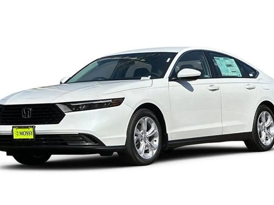 2025 Honda Accord LX photo 1