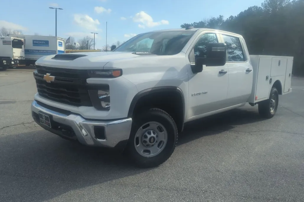2024 Chevrolet Silverado 2500HD photo 1