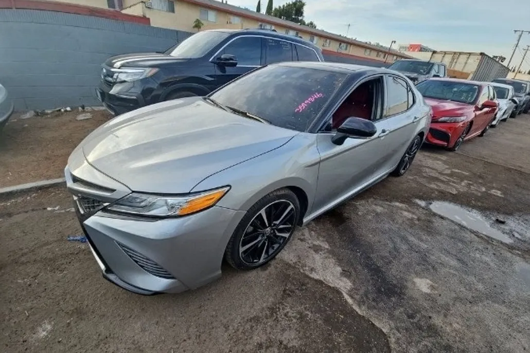 2020 Toyota Camry XSE photo 1