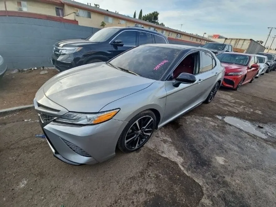 2020 Toyota Camry XSE photo 1