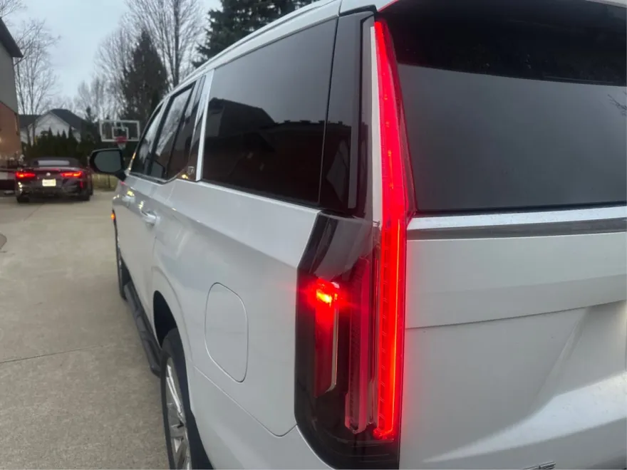 2021 Cadillac Escalade Premium Luxury photo 31
