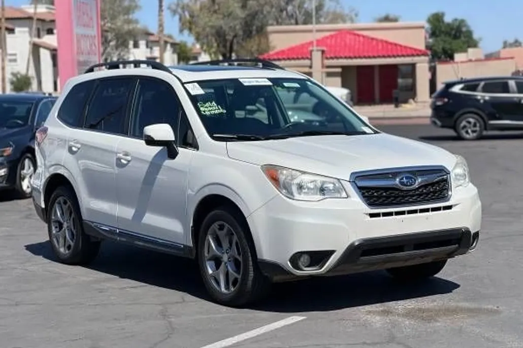 2015 Subaru Forester 2.5i Touring photo 1