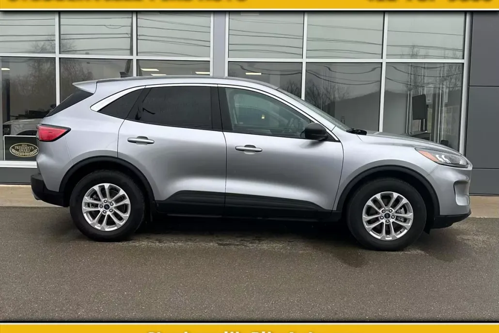 2022 Ford Escape SE photo 1