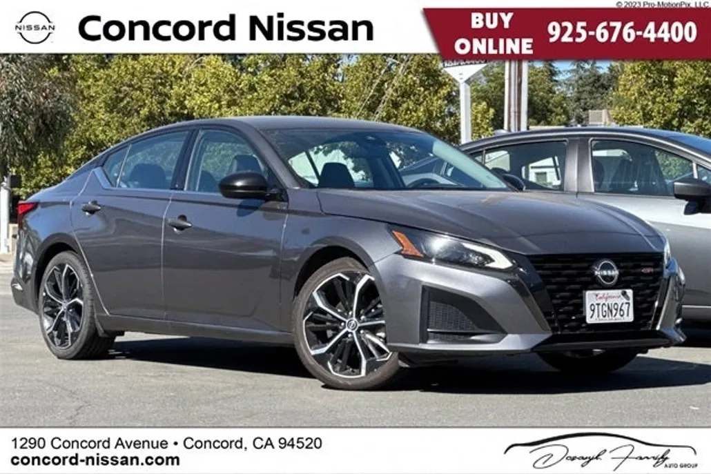 2023 Nissan Altima 2.5 SR photo 1