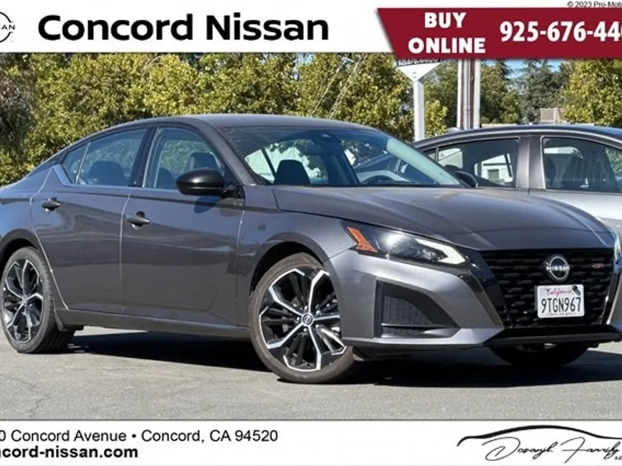 2023 Nissan Altima 2.5 SR photo 1